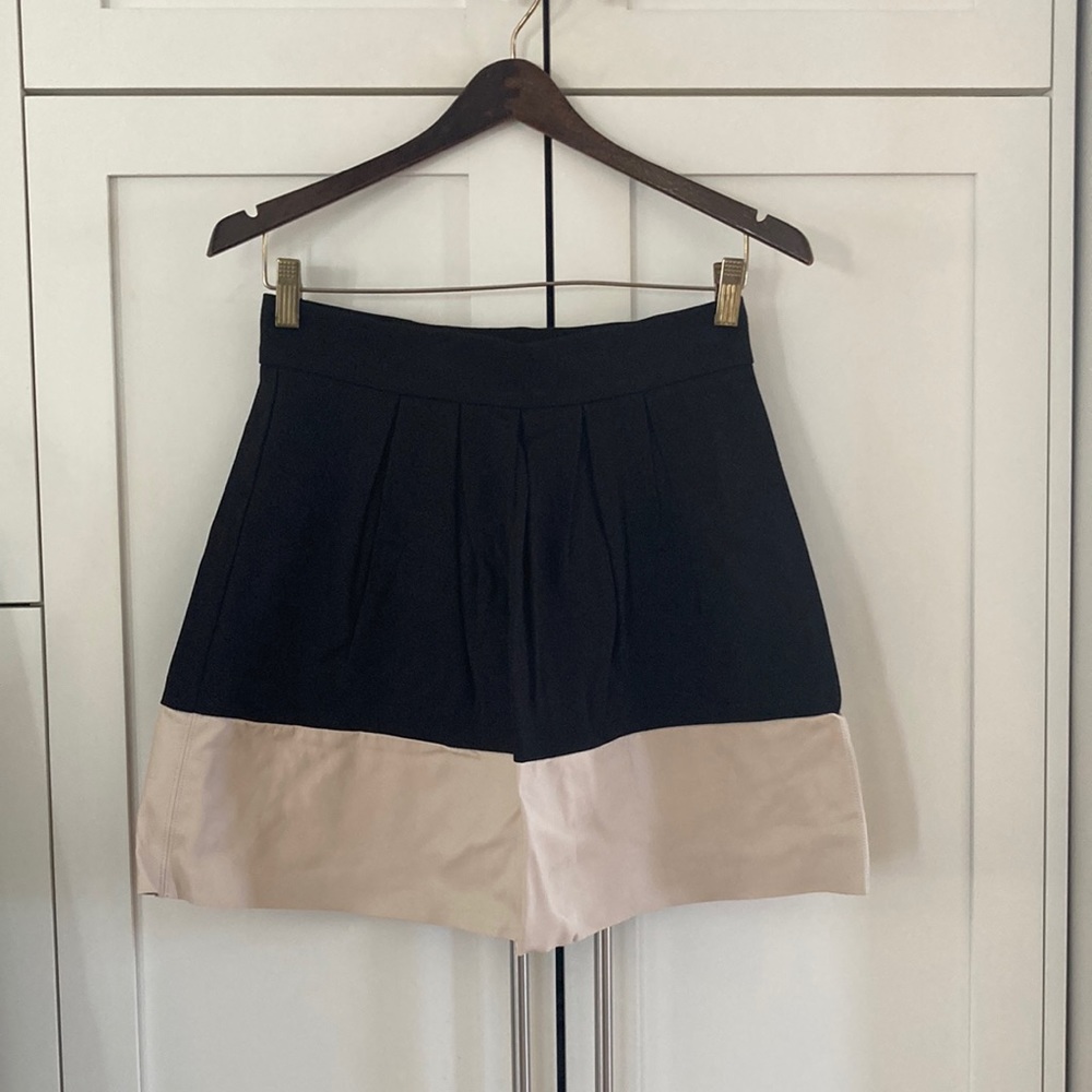 Patterson J. Kincaid PJK Black and Ivory Leather Panel Pleated Mini Skirt Size S